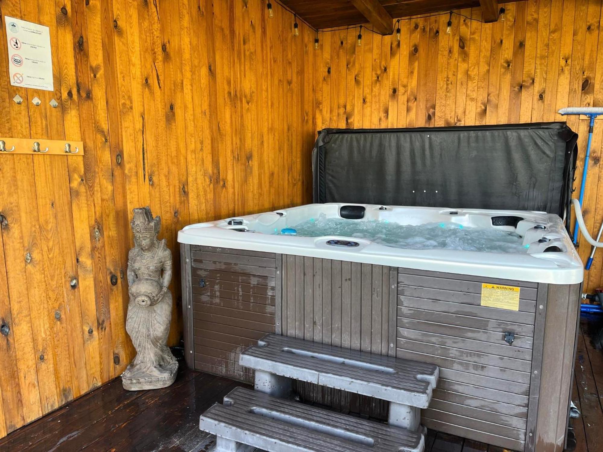 P&P Apartmany Бойнице Екстериор снимка