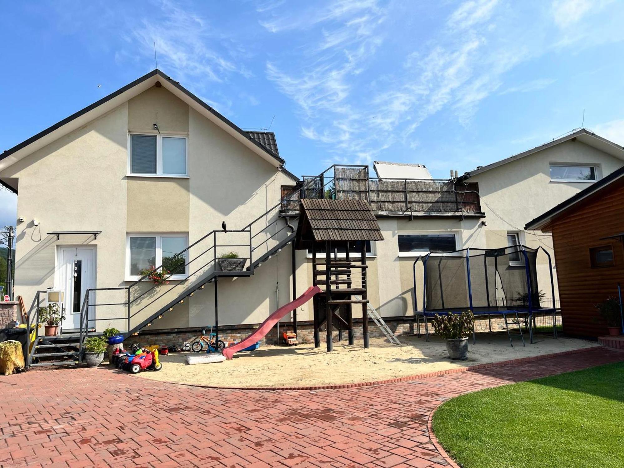 P&P Apartmany Бойнице Екстериор снимка
